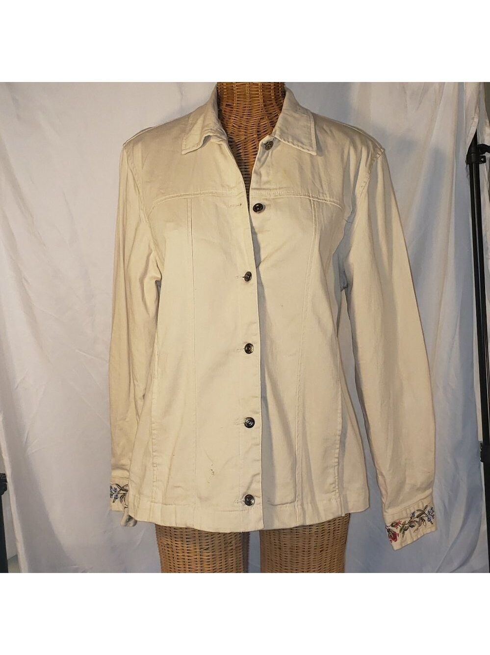 Ladies TABI Cream Denim Jacket Embroidered w/Fall Leaves - M